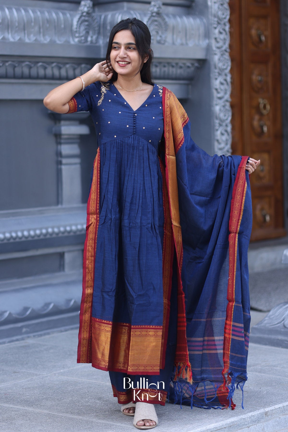 Basude Handloom Blue Suit Set for Stylish Comfort