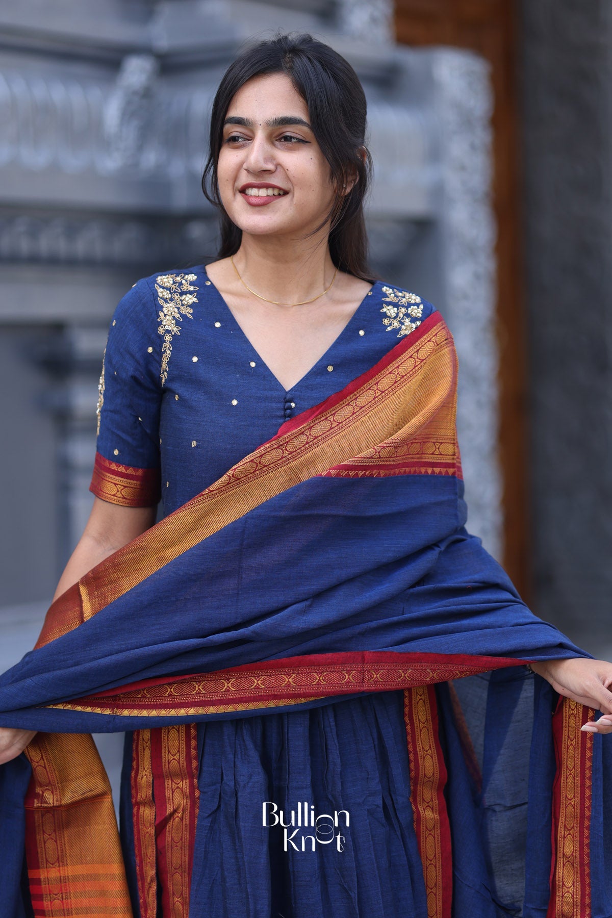 Basude Handloom Blue Suit Set for Stylish Comfort
