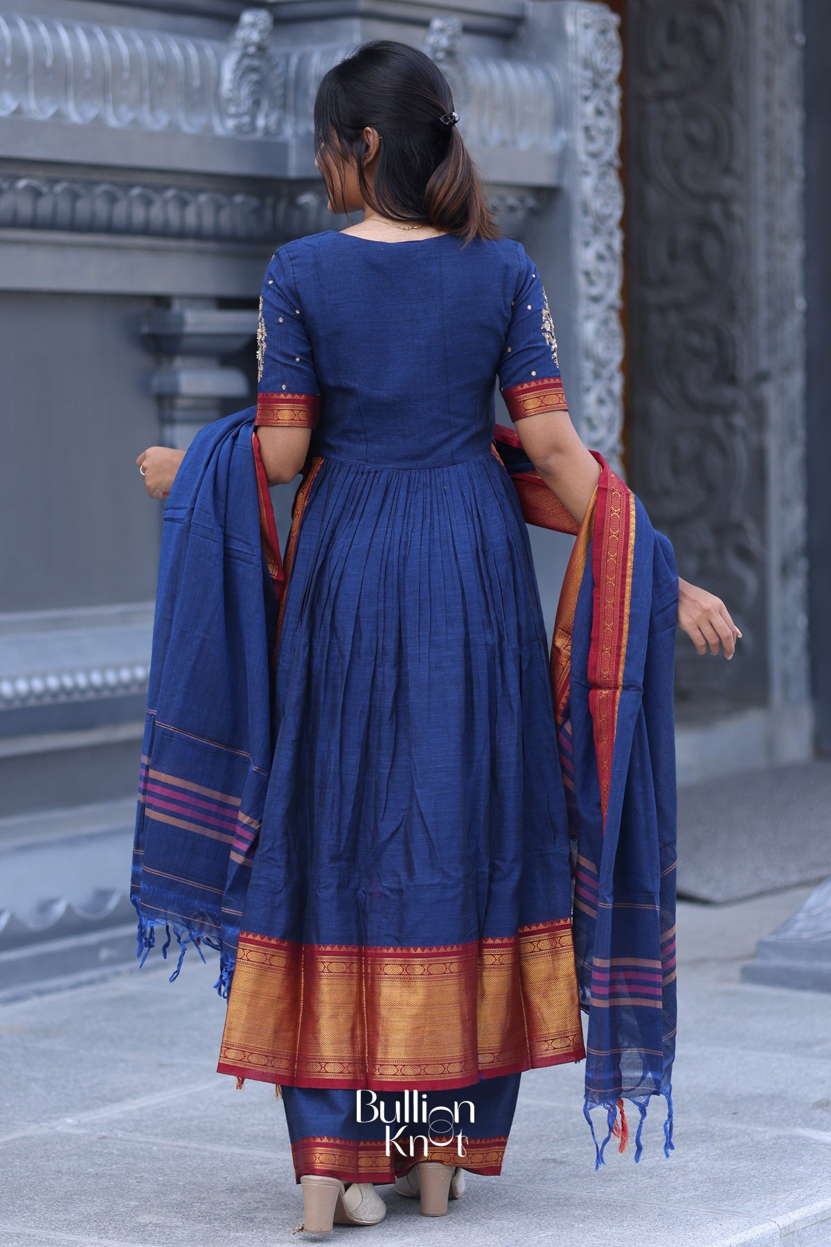 Basude Handloom Blue Suit Set for Stylish Comfort